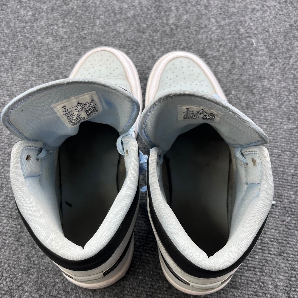 Jordan Air Jordan 1 Mid Basketball Ice Blue White Black Sneakers DV1308-104 - Picture 2 of 8